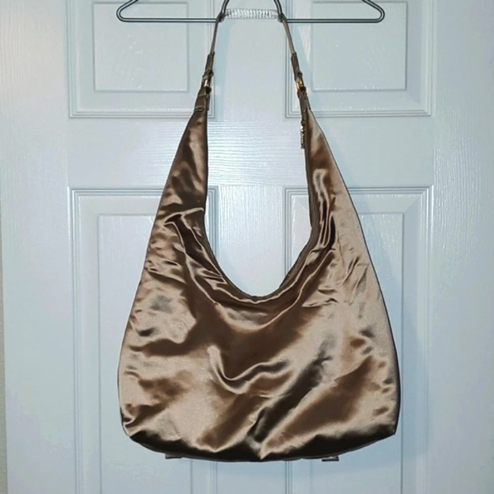 STEVE MADDEN Cole Satin Hobo Champagne